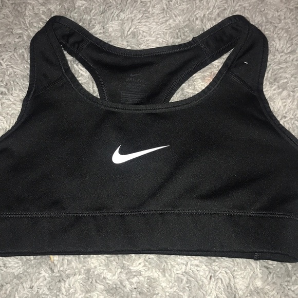 nike sports lower price